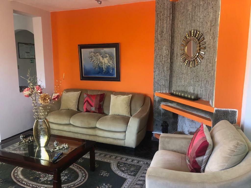 Hostal Tutamanda 2 Quito Eksteriør bilde